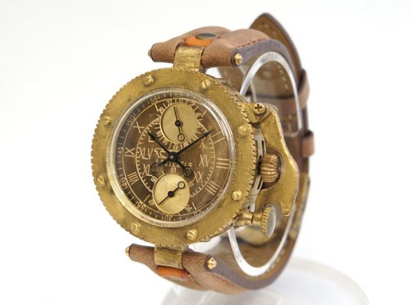 clauswatch-01