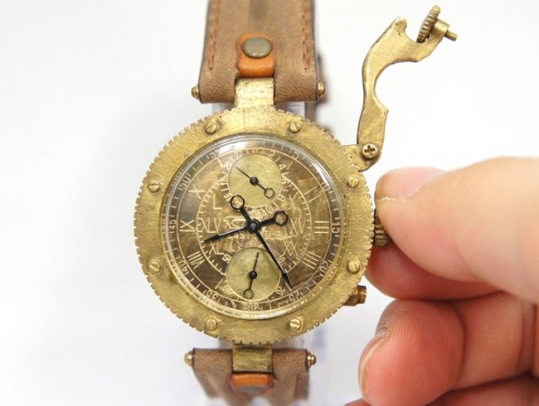 clauswatch-07